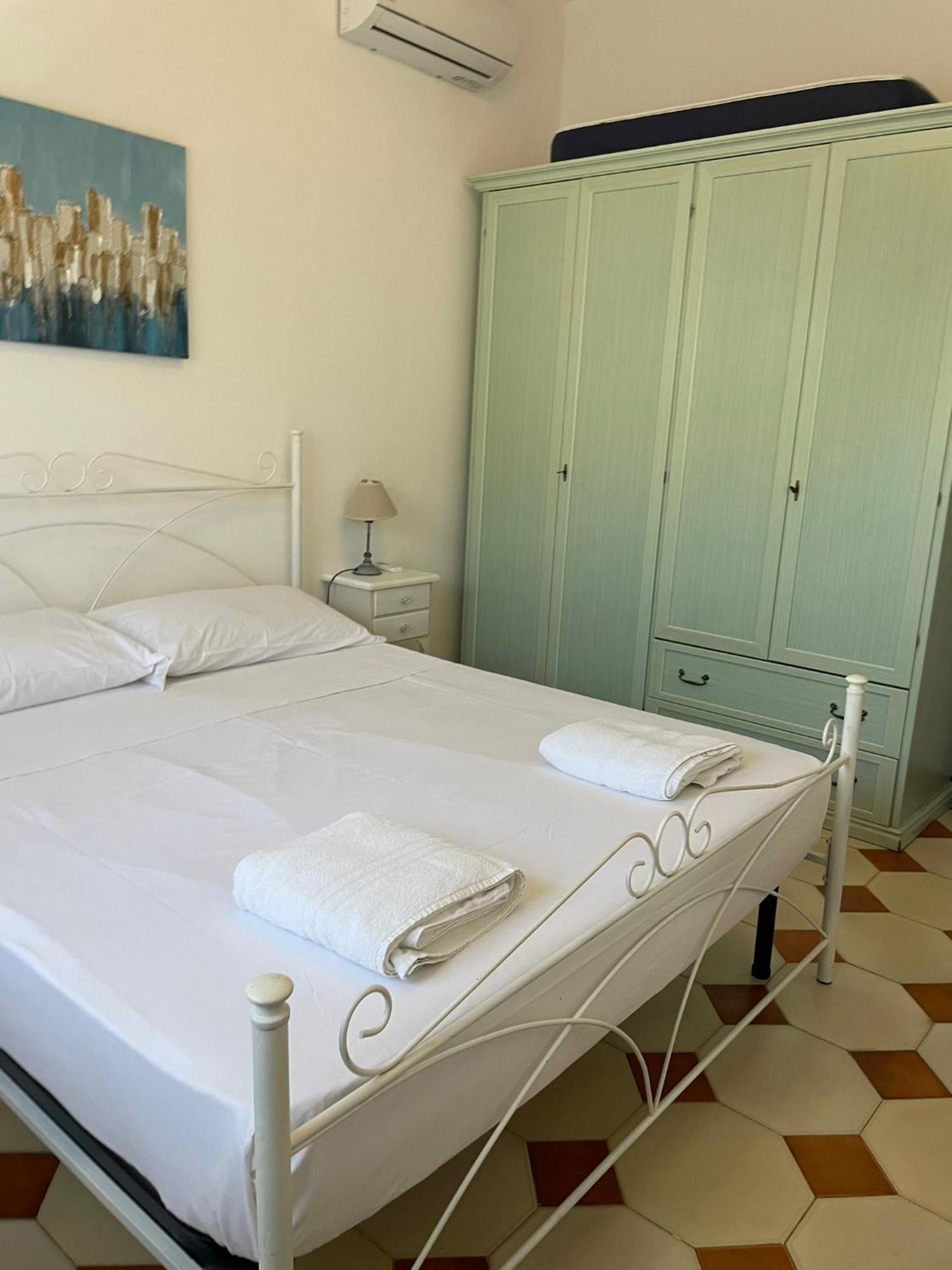 Casa Vacanze Reginotte Balestrate Exteriör bild